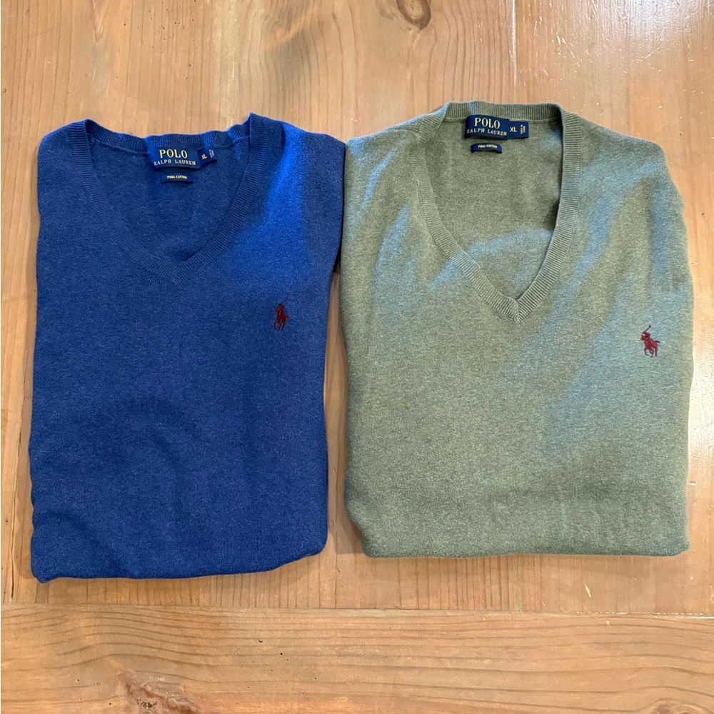 Pair of Ralph Lauren Polo Men’s Pima Cotton V-neck Sweaters XL in Excellent Cond